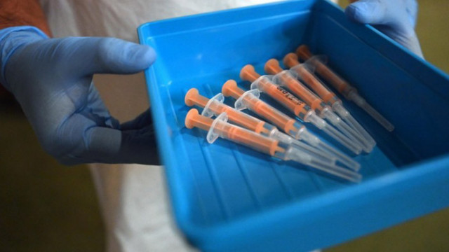 Електронният регистър на желаещите да се ваксинират срещу COVID 19 възобновява