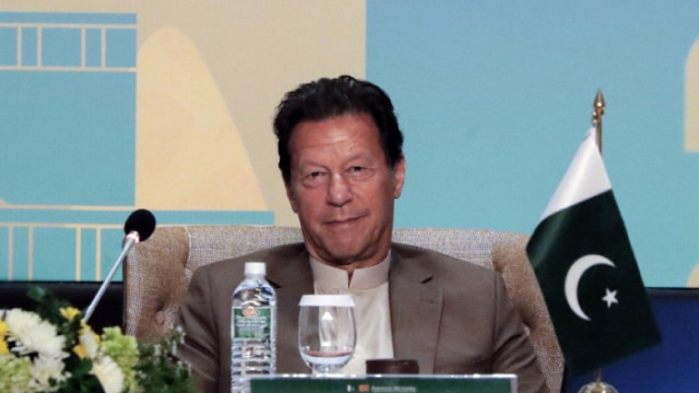 Премиерът на Пакистан Имран Хан е дал положителен тест за