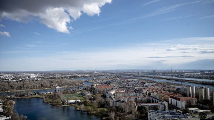 Истинското лице на партиите към въпросите на българите в чужбина