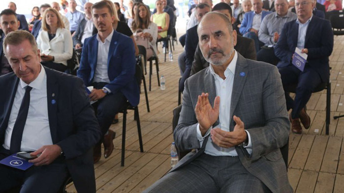 Кандидатът за народен представител от Шумен Валентин Въков подаде уведомление