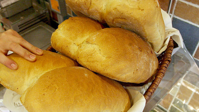 Прясно изпеченият хляб може да навреди на стомаха ви