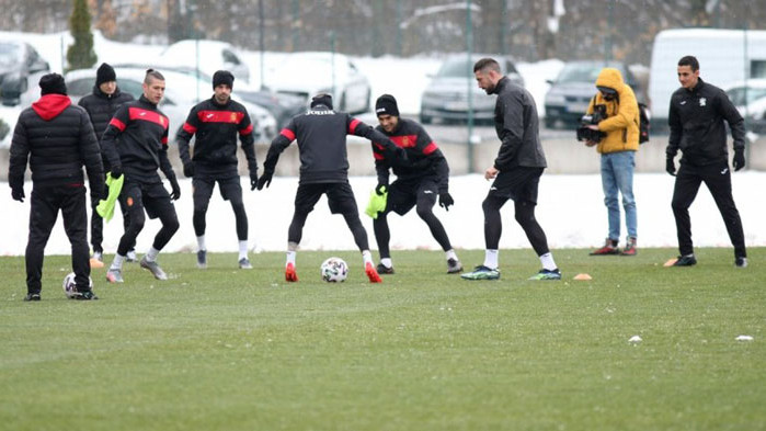 България срещу Швейцария - стартови състави