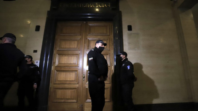 Предстои съдебният състав да се произнесе по жалбите на още