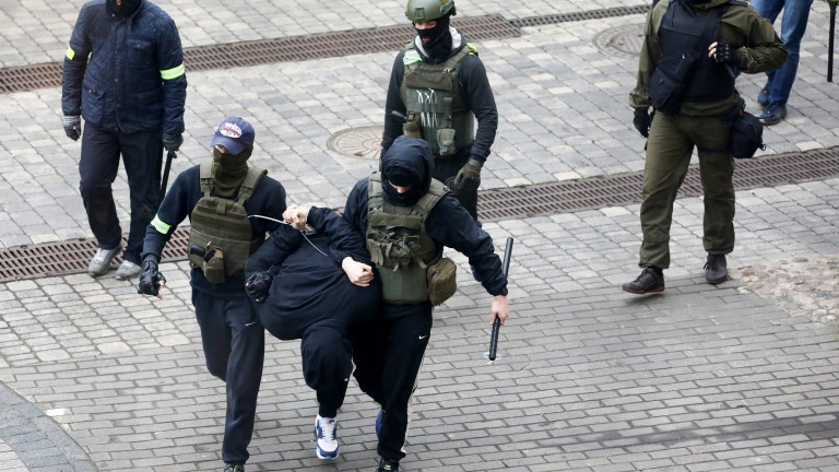 Отново задържани при неразрешени протести в Минск