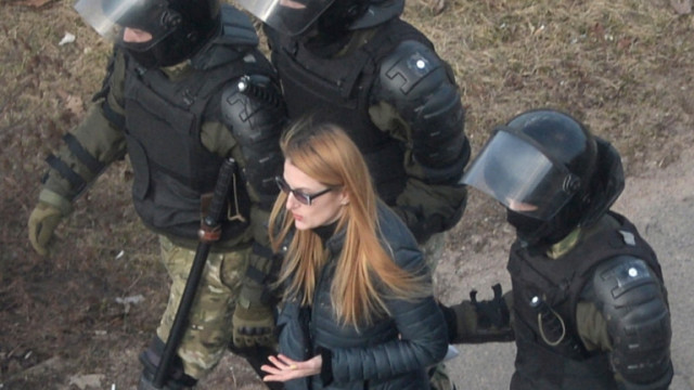 Най малко 245 души са задържани на протестите в Беларус в съботния
