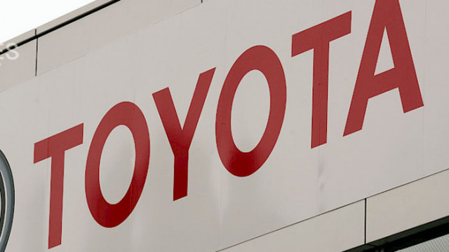През февруари водещият японски автомобилен производител Тойота Мотор е продал