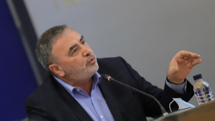 За първи път отпускаме мерките не отведнъж - някои от