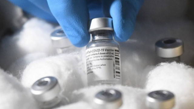 Ваксината срещу COVID 19 на Pfizer BioNTech е безопасна и ефективна при