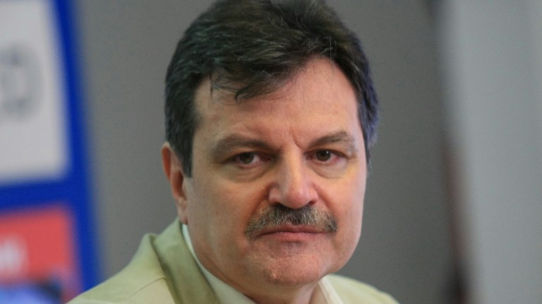 Д-р Симидчиев: Не мерки, а индивидуално отношение към коронавируса