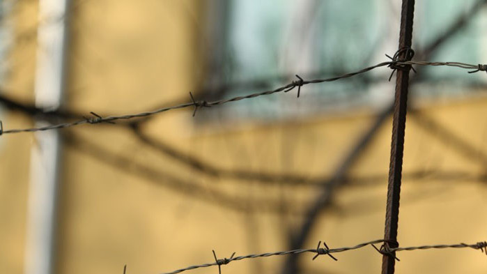 Към вчерашна дата 738 лица в затворите и прилежащите им