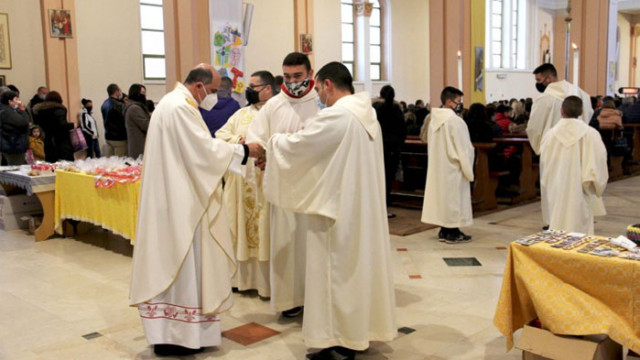 Католиците от Раковски избраха първо да отидат на празничната литургия