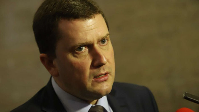 Кметът на Перник Станислав Владимиров заяви, че ще бъде един 