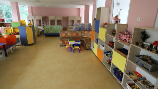 След края на пролетната ваканция на учениците от 12 април