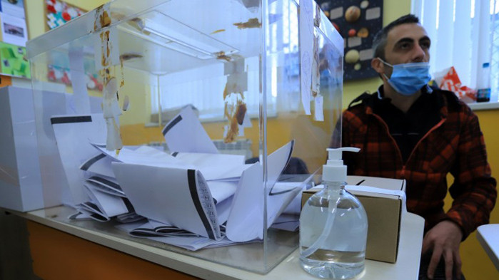 След партията на Трифонов се подреждат ДБ и ДПС публикува