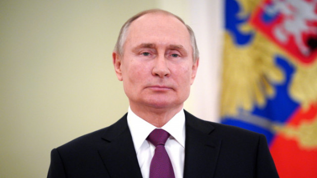 Президентът на Русия Владимир Путин се подписа под закон който му