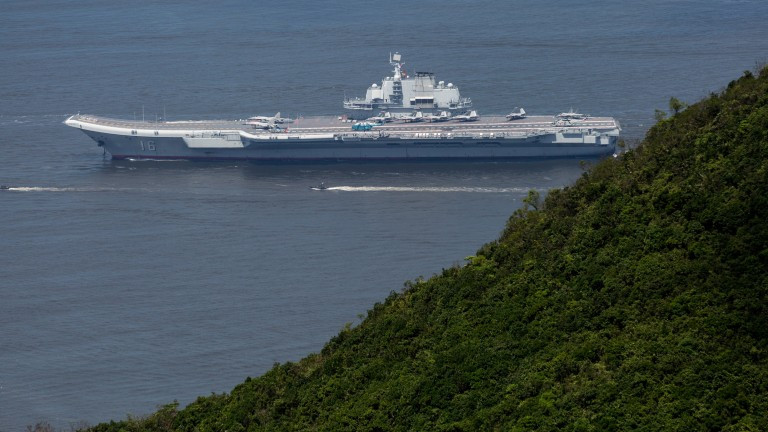 Китай започва редовни учения с ударни групи самолетоносачи до Тайван