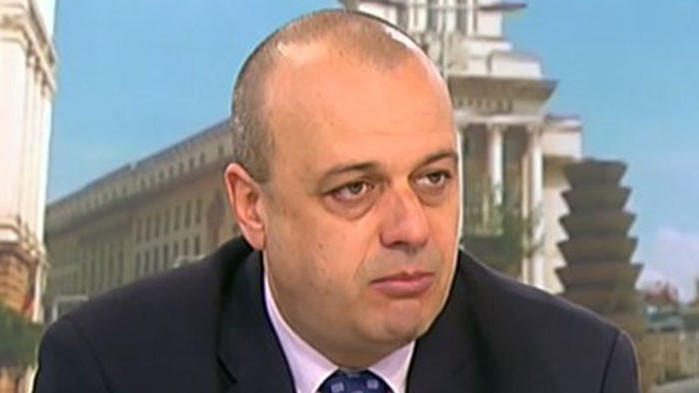 Би било безотговорно лидерът на БСП да подаде оставка в