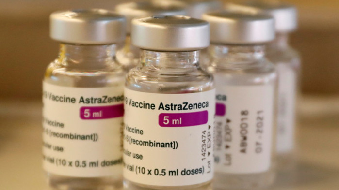 Европейският съюз обвинява фармацевтичната компания AstraZeneca за бавната имунизационна кампания, след като