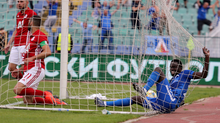 ЦСКА и Левски поделиха точките в зрелищно дерби (СНИМКИ)