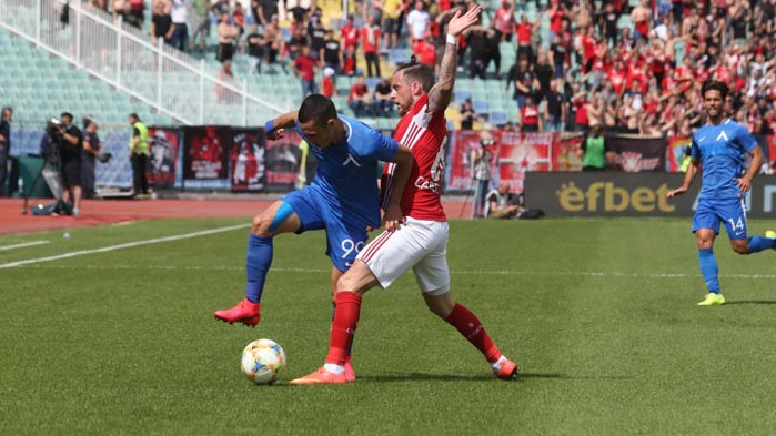 ЦСКА и Левски поделиха точките в зрелищно дерби (СНИМКИ)