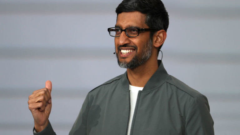 Шефът на Google и историята как баща му дава едногодишната си заплата за билета му до САЩ