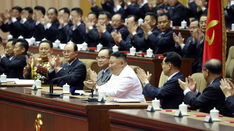 Лидерът на КНДР Ким Чен-ун призова за още един изтощителен поход за
