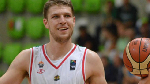 Българският баскетболен национал Александър Везенков бе избран за Най полезен играч