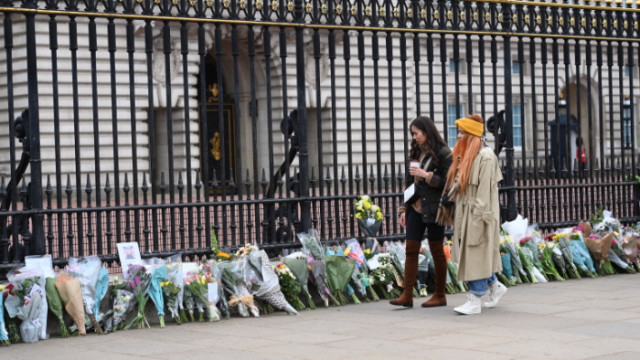 Британският премиер Борис Джонсън няма да присъства на погребението на съпруга на