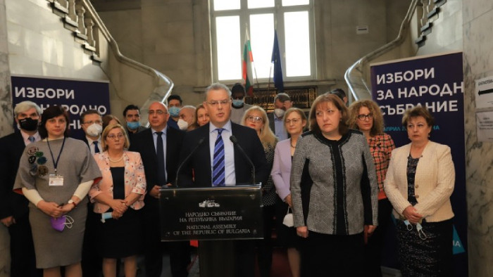 ЦИК обяви официално новите 240 депутати и констатира 400 сигнали и жалби в изборния ден