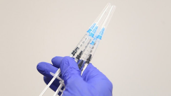 Johnson & Johnson започна доставки на ковид ваксината си в ЕС