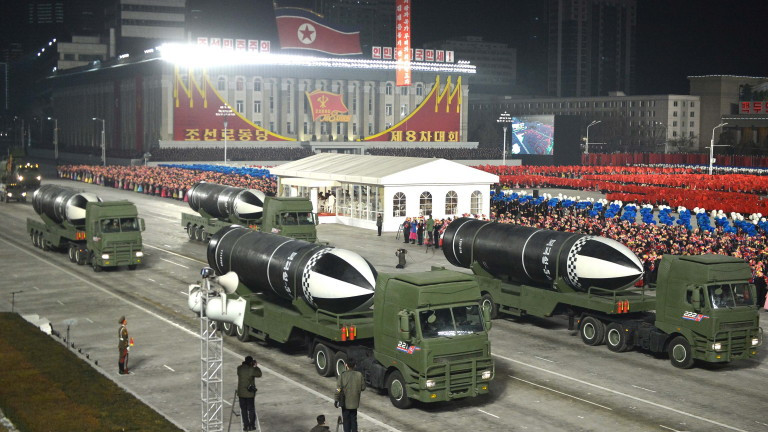 Северна Корея можела да има 242 ядрени оръжия до 2027-а