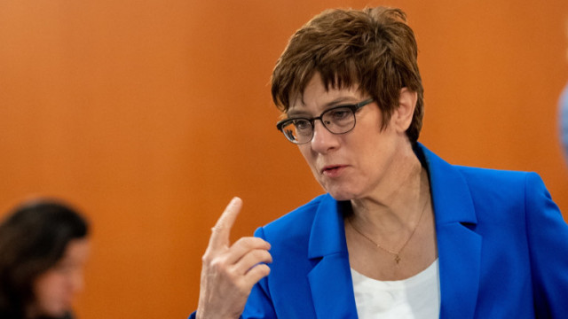 Германия обвини Русия че търси провокация с разполагането на руски въоръжени