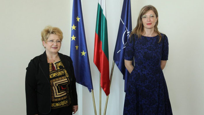България и Румъния трябва да работят заедно по инициативата „Три морета“