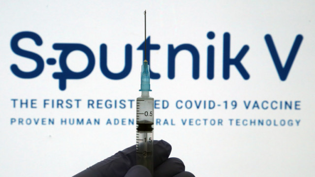 Създателите на руската ваксина Спутник V увериха че продуктът им не