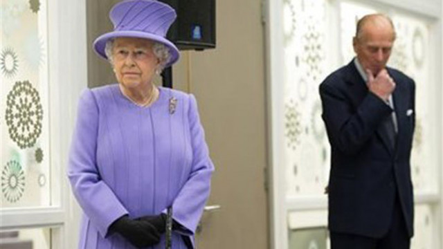 Британската кралица Елизабет Втора се намеси в спора как да
