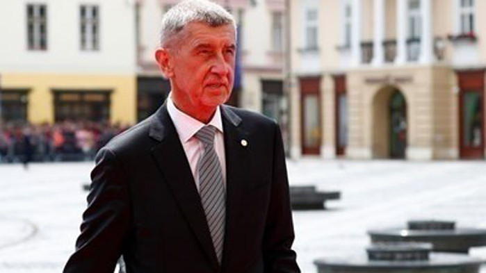 Чешкият министър на вътрешните работи Ян Хамачек отмени пътуването до