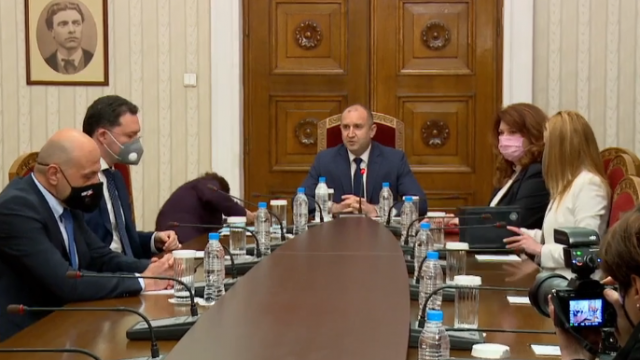 Започнаха консултациите при президента Румен Радев за съставяне на правителство