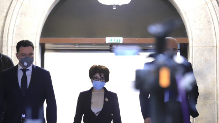 Никой не иска да управлява, всички критикуват. Казват твърдо не