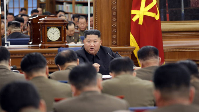 Пхенян разпечата 12 млн. пропагандни листовки срещу Сеул