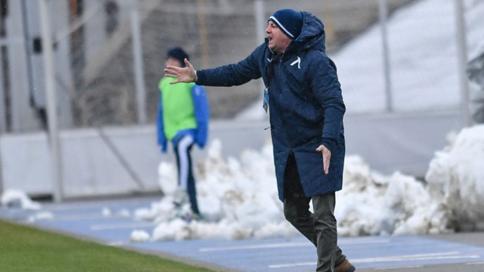 Стоянович се завръща за "вечното дерби"