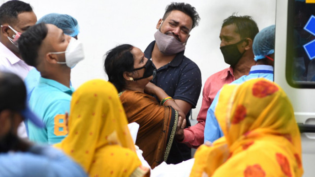Нов рекорд на случаите на коронавирус и починалите в Индия Държавата