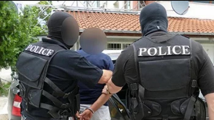 20-годишен рецидивист от Варна, налита да бие полицаи