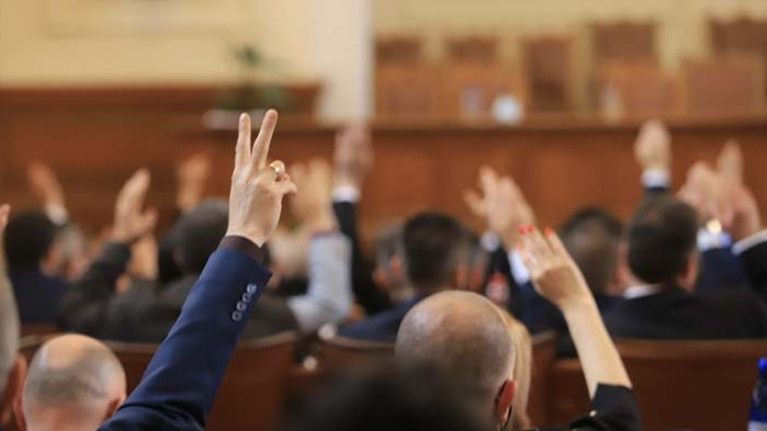 Правна комисия изслушва главния прокурор, шефовете на ВКС и ВАС веднъж на 3 месеца