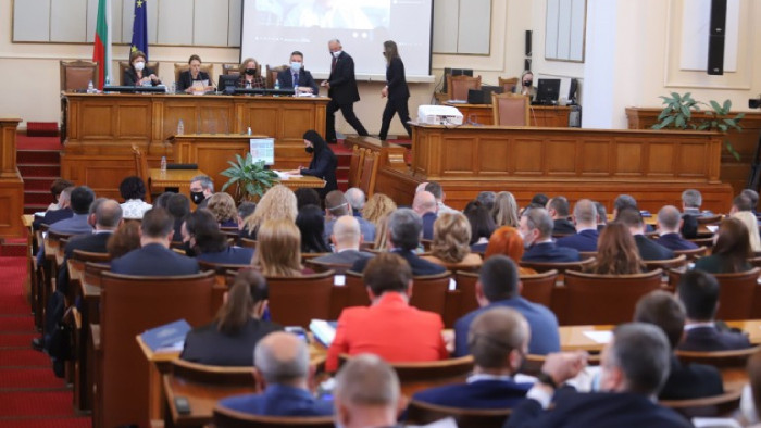 Не се прие времето на редовните пленарни заседания да бъде