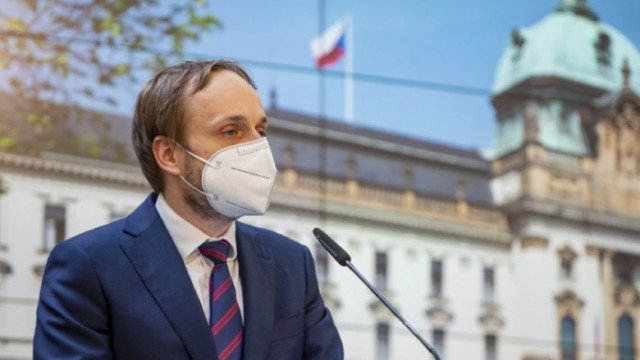 Чехия ограничи броя на служителите на посолството на Русия в