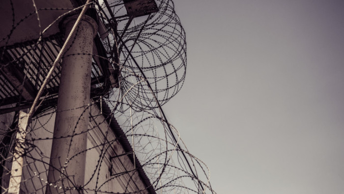 Две години затвор за хакер, въртял схеми с финансови операции