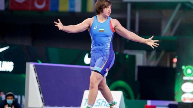 Юлияна Янева взе сребърен медал в категория до 72 килограма