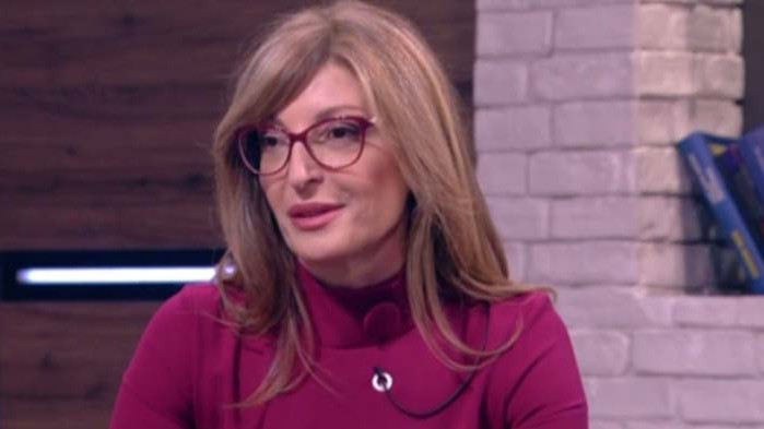 Захариева: Очаквам Мая Манолова да започне да арестува хора по улиците