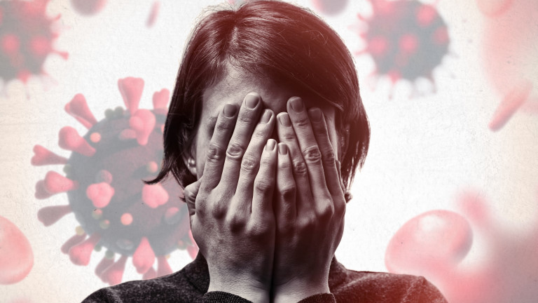 Бутаме го към вратата, още не сме го избутали, но