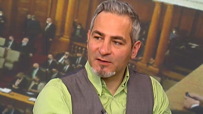 Всеки лабиринт има изход. Въпросът е кога ще излезем и